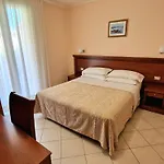 Ducale Ξενοδοχείο με διαμερίσματα