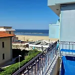 Ducale מלון דירות רימיני