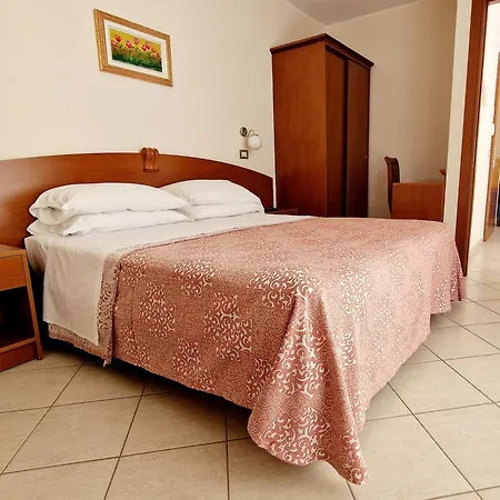 Ducale Ξενοδοχείο με διαμερίσματα 3*