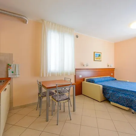 Ξενοδοχείο με διαμερίσματα Ducale Ρίμινι
